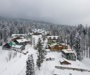 Top 10 Breathtaking Snowfall Destinations in India You Must Experience Before Time Slips Away